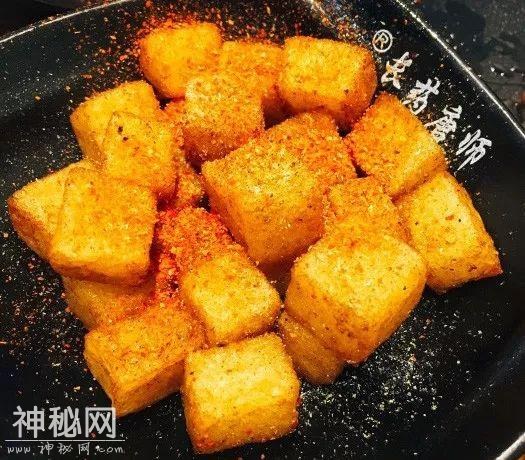 石人小区，自带隐藏属性的神级美食地，让深夜还想往那跑！-10.jpg