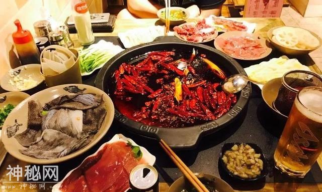 石人小区，自带隐藏属性的神级美食地，让深夜还想往那跑！-21.jpg