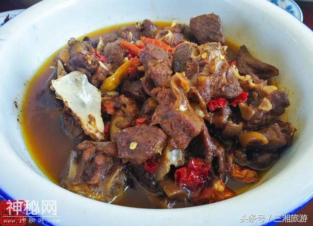 株洲有个“古南岳”，如今杜鹃妖娆盛开，染红了青山和绿水-27.jpg