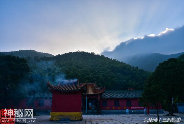 株洲有个“古南岳”，如今杜鹃妖娆盛开，染红了青山和绿水-22.jpg
