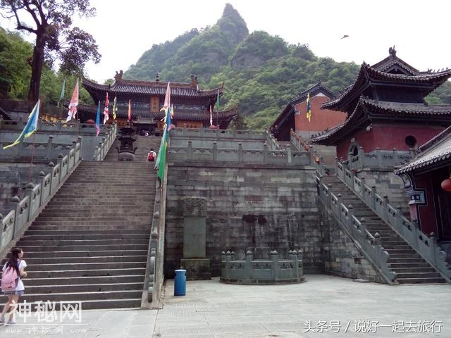闻名中外的道教圣地武当山，跟你想象中的，有什么不一样？-1.jpg