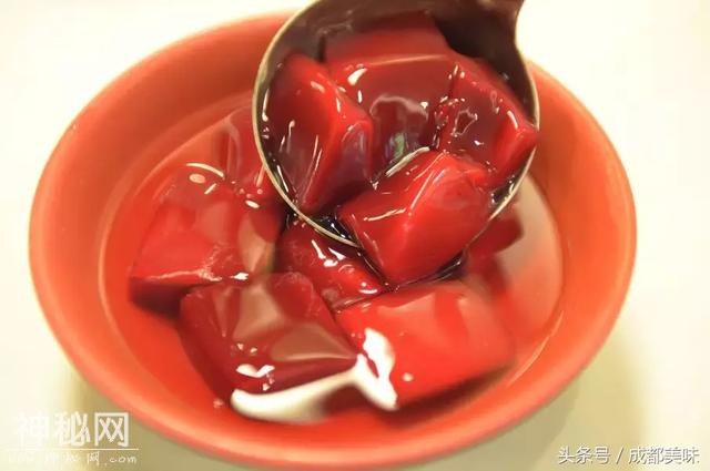 从12张烂桌子就开始排轮子的苍蝇馆子，竟然还是个牛油控！-29.jpg