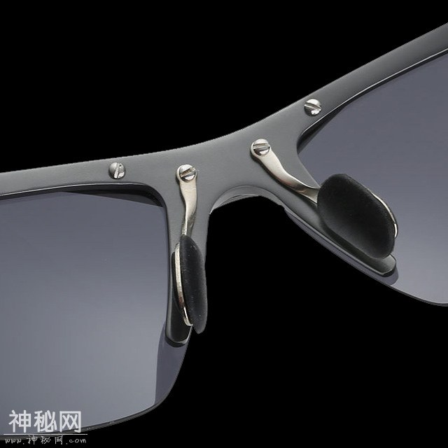 别傻傻再装导航仪，落伍！新一代黑科技的车载用品，功能超牛掰-31.jpg