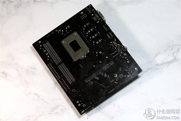 售价只有599元的第八代主板，竟然完美支持i7-8700-14.jpg