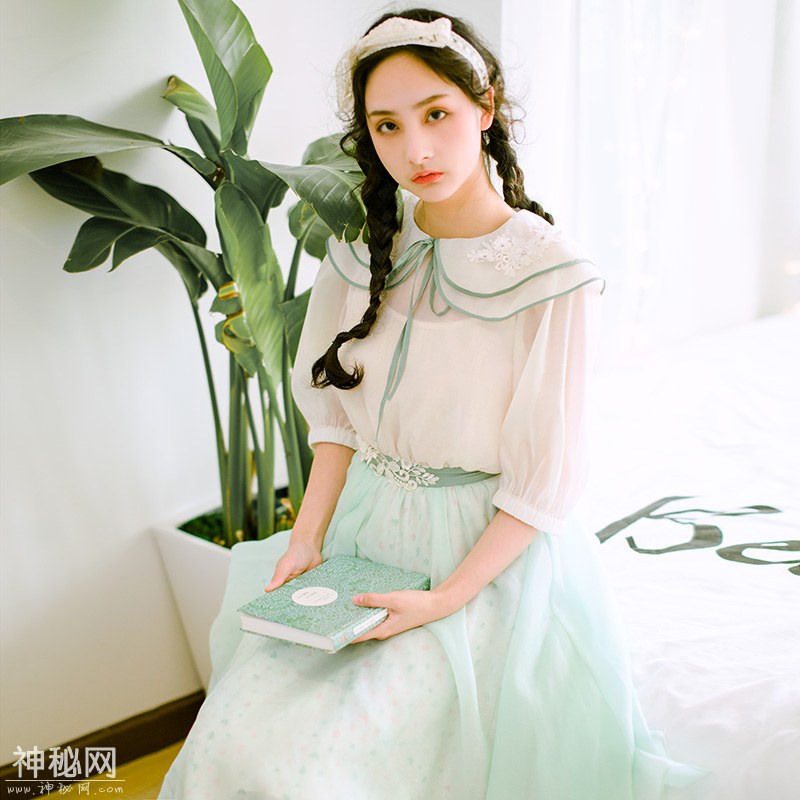 五一小长假怎么穿？看看这几款文艺连衣裙，让你赚满回头率-5.jpg