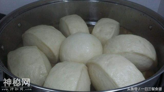 掌握好蒸馒头的三大秘籍，你在家也能蒸出，洁白，柔软的馒头。-1.jpg