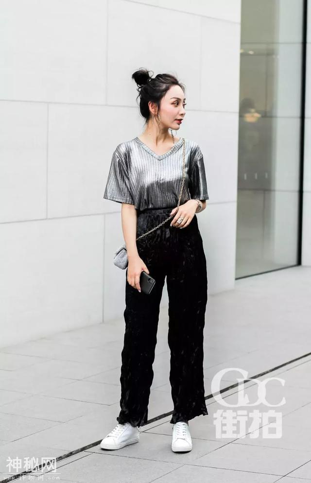 「成都街拍」与春光比美！成都太古里的靓丽春装大盘点-1.jpg