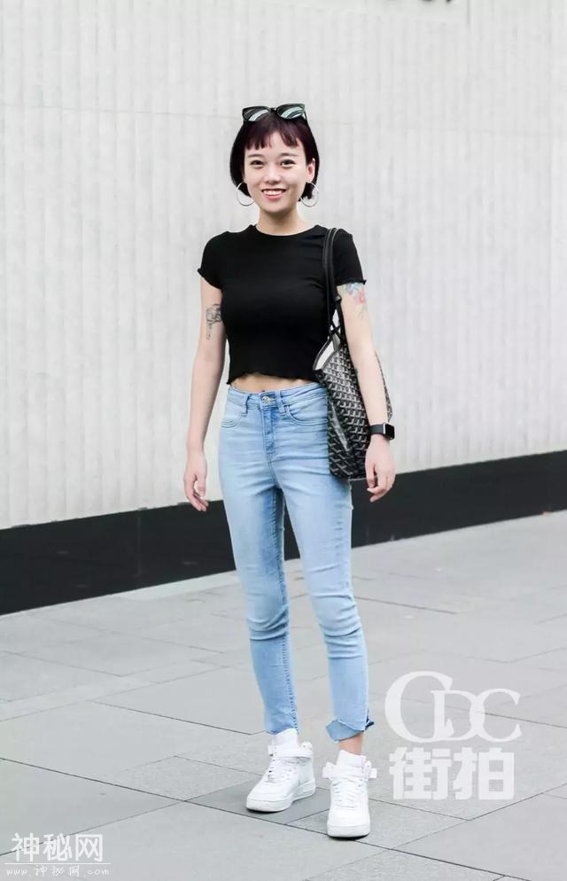 「成都街拍」与春光比美！成都太古里的靓丽春装大盘点-6.jpg