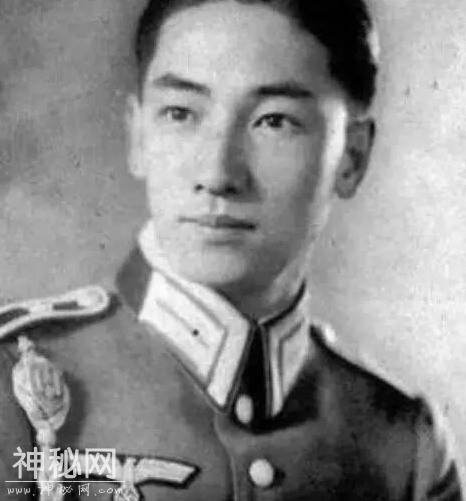 民国十大帅哥旧照-8.jpg
