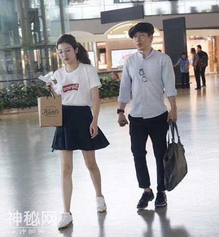 刘谦现身机场近照曝光，身材臃肿似大叔！-3.jpg