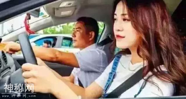 莫焦虑自己“笨”，到考场练车，不想考过都难-9.jpg