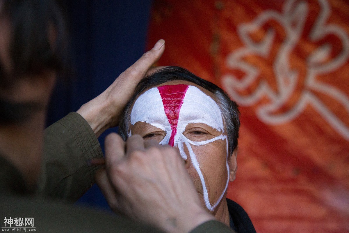 图虫人像摄影：山村传统民俗——唱院戏-1.jpg