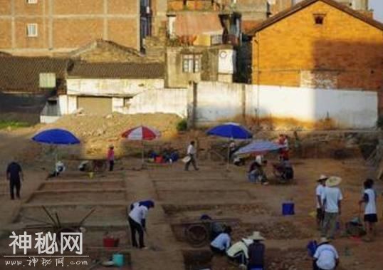 两年前，长沙农民挖到珍贵文物魂魄瓶，上交后，奖金引发轩然大波-3.jpg