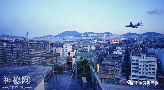 为什么科幻片里的建筑总有“香港”影子？-12.jpg