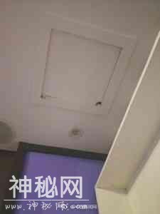 可怕！情侣主题酒店惊现摄像头，新婚夫妇入住疑被直播-2.jpg