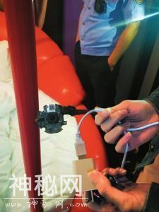吃饭购物都可能被直播 谁在泄露我们的隐私？-1.jpg