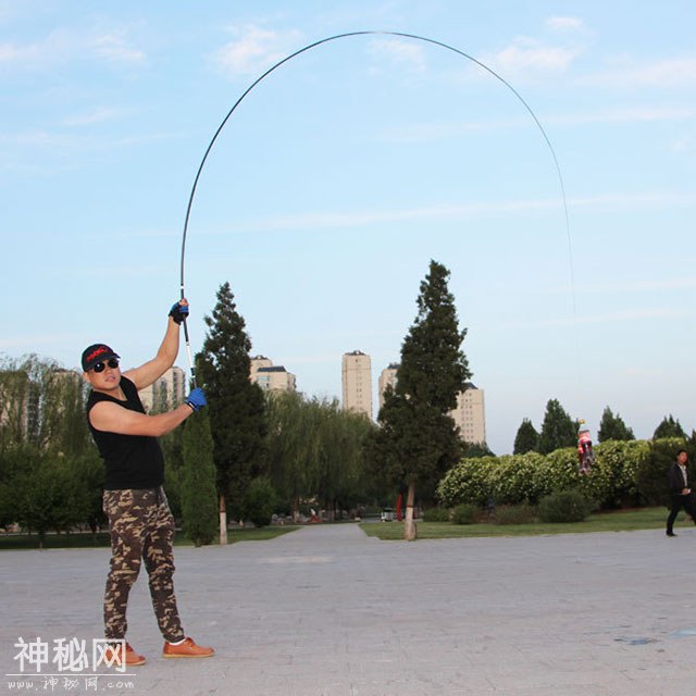 还傻傻在岸边等鱼？现流行的十款黑科技，让你横扫钓场，钓爆鱼护-6.jpg