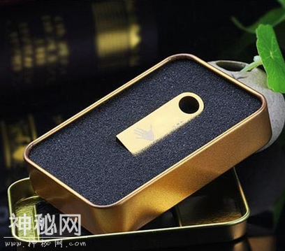 倒车影像靠边站！现流行的黑科技车品小巧又实用，低配瞬间提档次-4.jpg