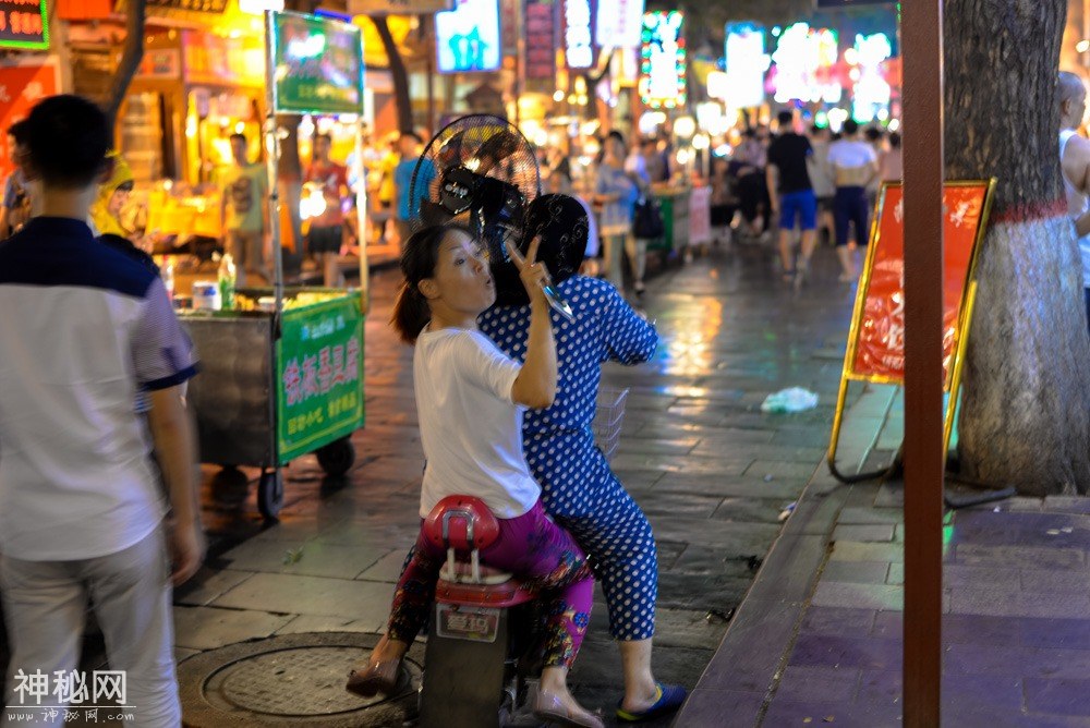 图虫人文摄影：下个路口见-9.jpg