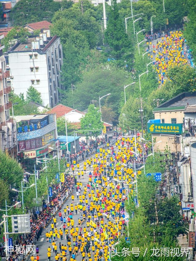 武汉马拉松今日开跑沿线历史人文景点和经典武汉地标美景迷人醉-4.jpg