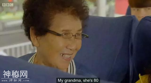 BBC的镜头下，中国最适合养老的城市里，老年生活让人羡慕-8.jpg
