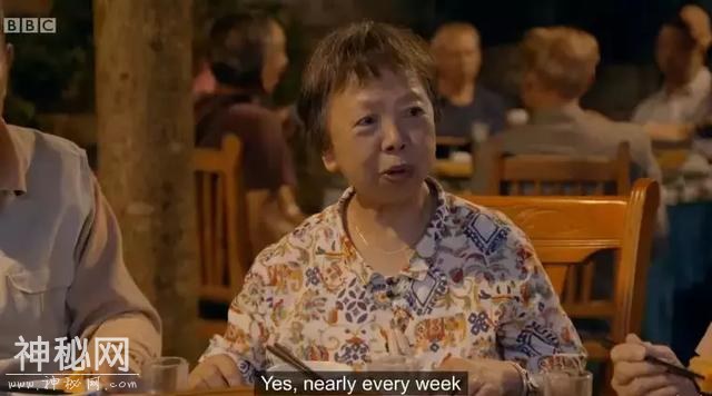 BBC的镜头下，中国最适合养老的城市里，老年生活让人羡慕-36.jpg