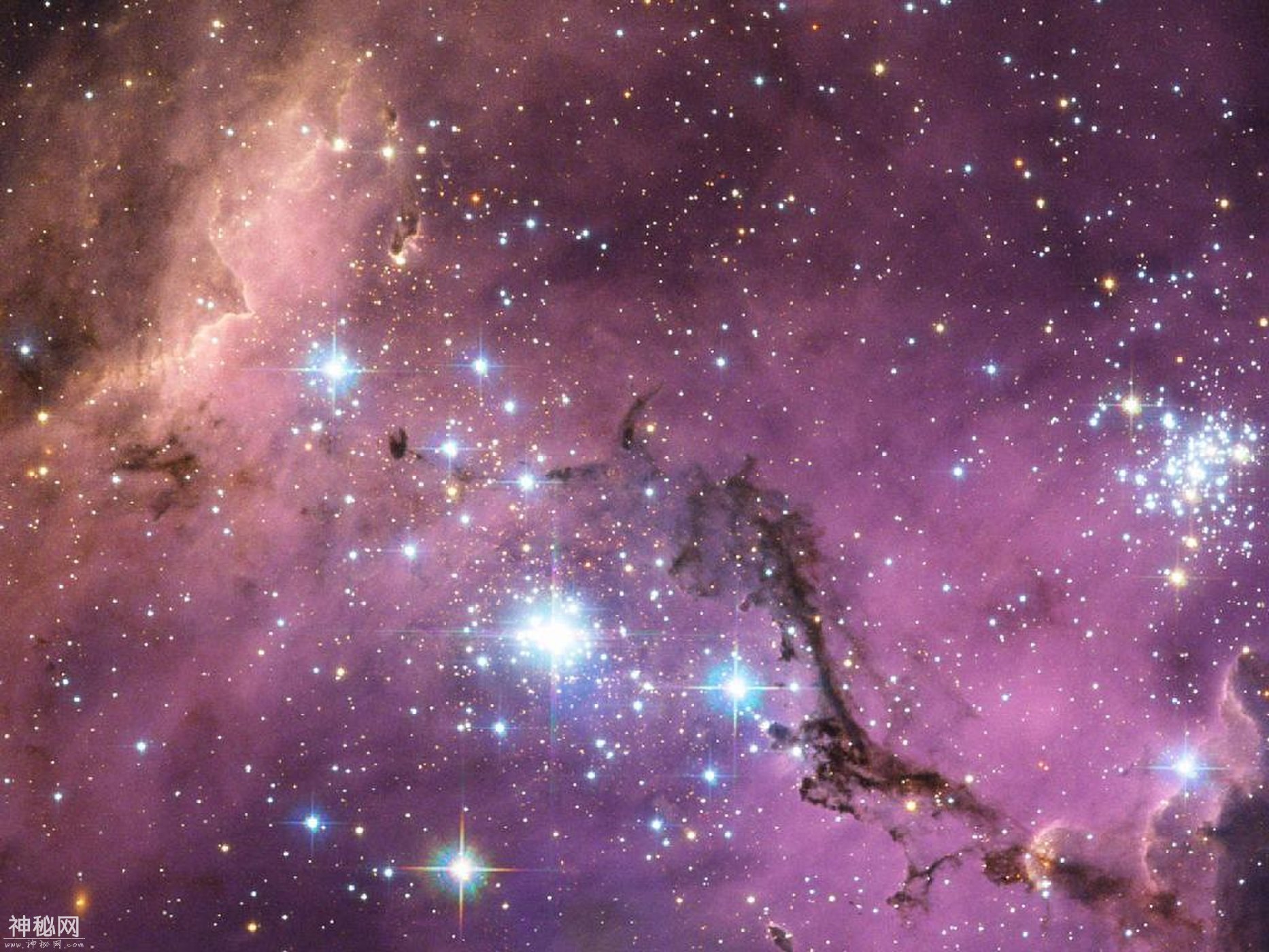整个宇宙为你闪烁！感受哈勃望远镜眼中的灿烂星海-11.jpg