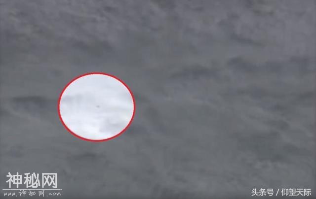 NASA太空飞船揭秘！阻止航天飞机回家的UFO或是隔热盾-3.jpg