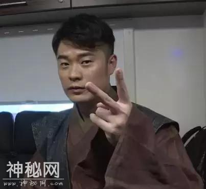 鹿晗被打99次完全崩溃！陈赫打嗝唱歌绝技笑翻众人-12.jpg