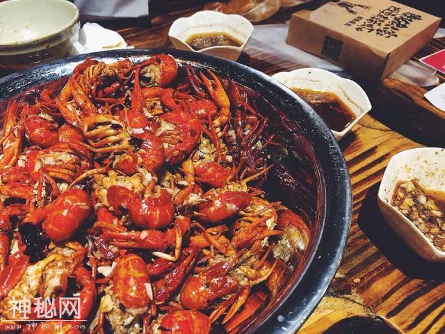 龙虾里的虾黄可以吃吗？是细菌还是营养，这下终于弄明白了！-2.jpg