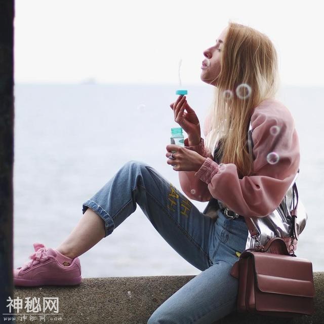 难道是老了吗？为什么开始抛弃小白鞋爱上小粉鞋了？-18.jpg
