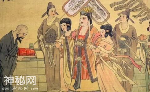 一个是木匠从戎做了皇帝，一个当皇帝却痴迷木匠，历史真是有趣！-2.jpg