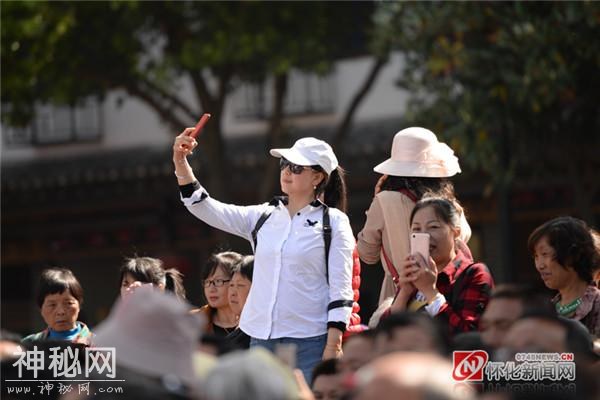 洪江市黔阳古城“三月三”民俗文化“燃”爆全城-2.jpg