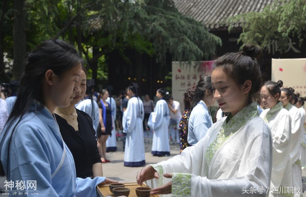 【人文·青苏】学校教育：职教情怀 立德树人-4.jpg