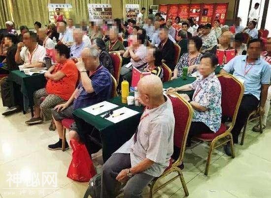 78岁老人参加保健会销被骗12万，知道真相后心梗发作被气死！-2.jpg