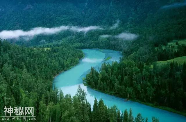 在新疆阿勒泰，听一听喀纳斯湖水怪传说-1.jpg