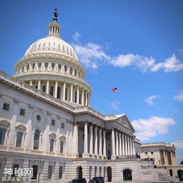 美国近代的UFO记录-1.jpg