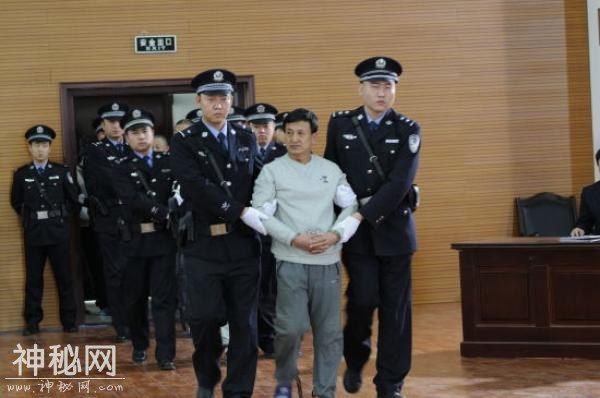 中国近代盗墓第一人：30年盗6亿文物，狂言：100个专家都不如我-3.jpg