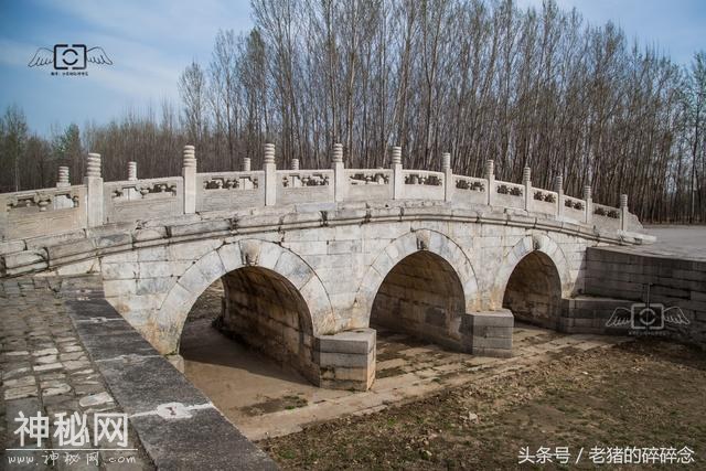 《古墓寻踪》探访未开放的“甄嬛”陵寝-7.jpg