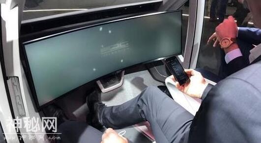 奥迪推出黑科技飞行汽车，模块组装似乎比玩具还好玩-6.jpg