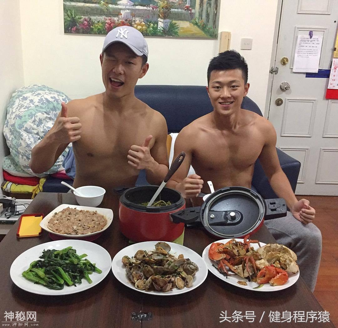 与帅哥同行，逛街、沙滩、美食，你喜欢哪一个？-5.jpg