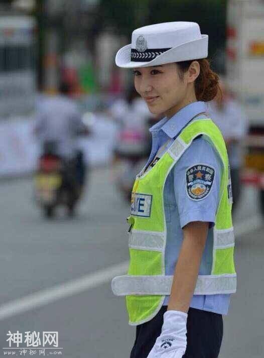 一字马拳击美女主持陕西美女交警领衔走红网络的美女-3.jpg