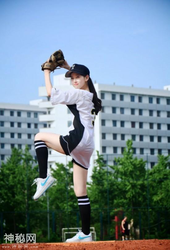 一字马拳击美女主持陕西美女交警领衔走红网络的美女-13.jpg