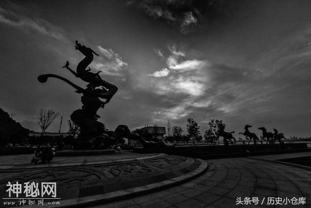 历史最细思极恐的细节“两脚羊”你知道吗-1.jpg