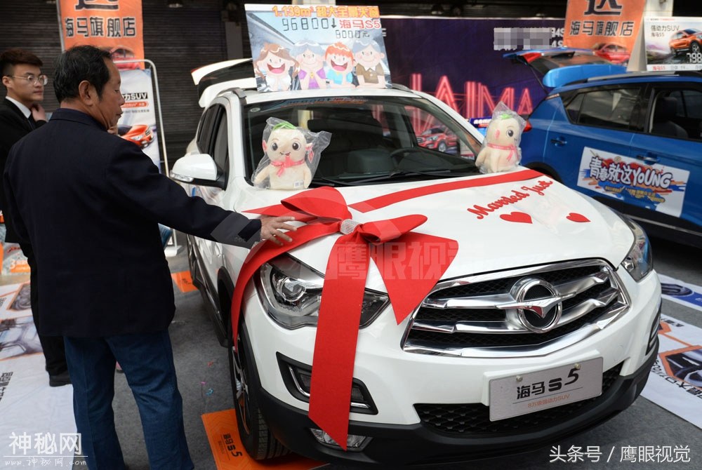 车展上的车怎么这么便宜？SUV都是10万元以下的，年轻人都买得起-6.jpg