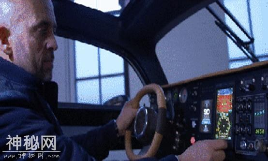 科技大进步，全球首款飞行汽车真正来临了！-8.jpg