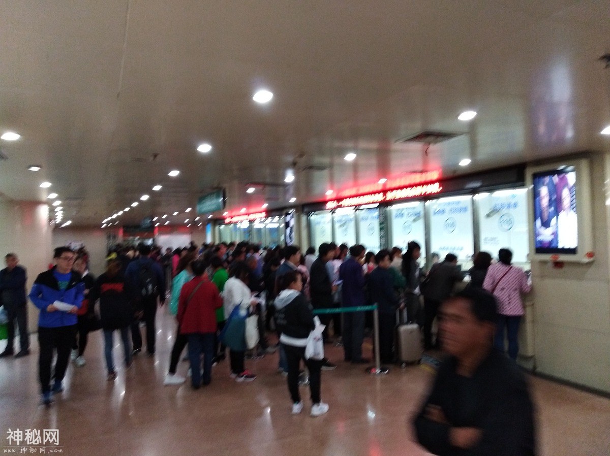 图虫人文摄影：五一节前西京医院人满为患-9.jpg