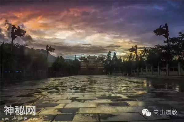 登封“天地之中”历史古迹之-中岳庙 嵩岳寺塔-1.jpg