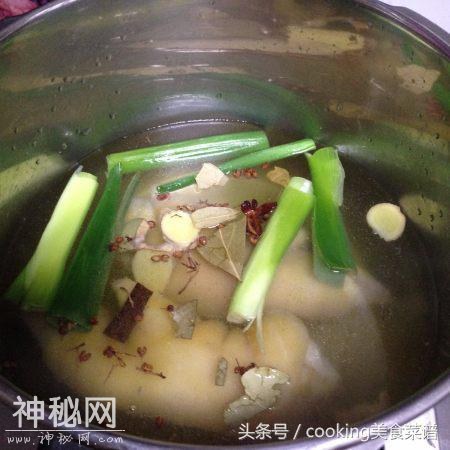 猪蹄怎么做好吃又养颜？大厨教您一妙招，其实很简单-3.jpg