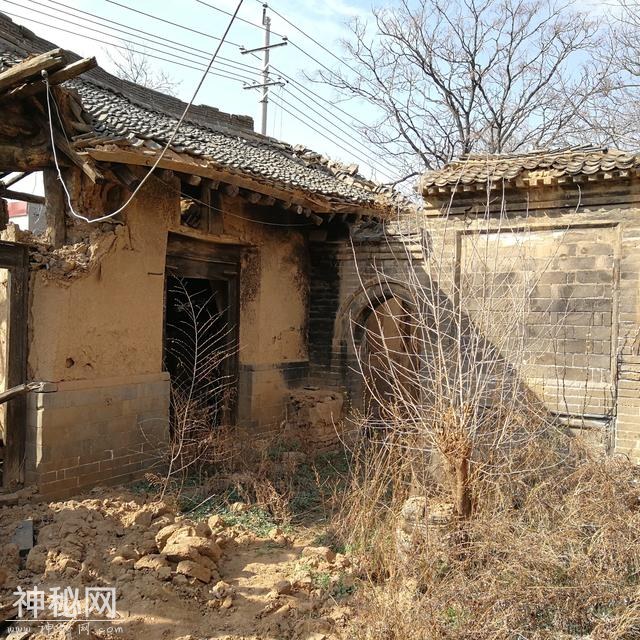 民俗传说——官最小，权最大！谁能做到的？-4.jpg